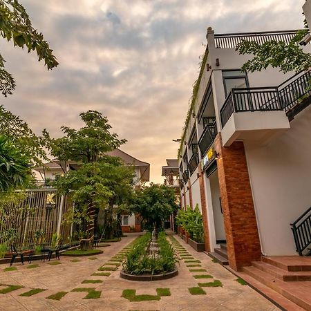 Les Bambous Luxury Hotel Siem Reap Extérieur photo