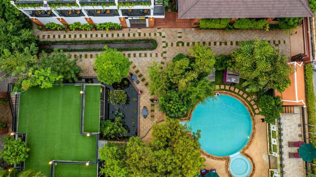 Les Bambous Luxury Hotel Siem Reap Extérieur photo